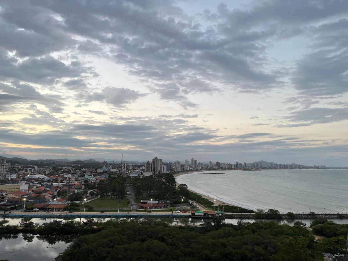Apartamento Novo Frente Mar Com Piscina Em Home Club 佩尼亚 外观 照片
